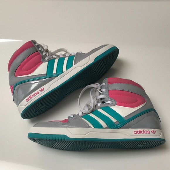 adidas Shoes - Adidas women’s basketball shoes 🏀